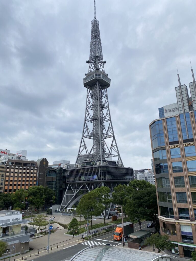 【名古屋旅行】大阪から車で行った場合。おすすめの観光名所を巡る旅行プラン/オアシス21 から見える ミライタワー