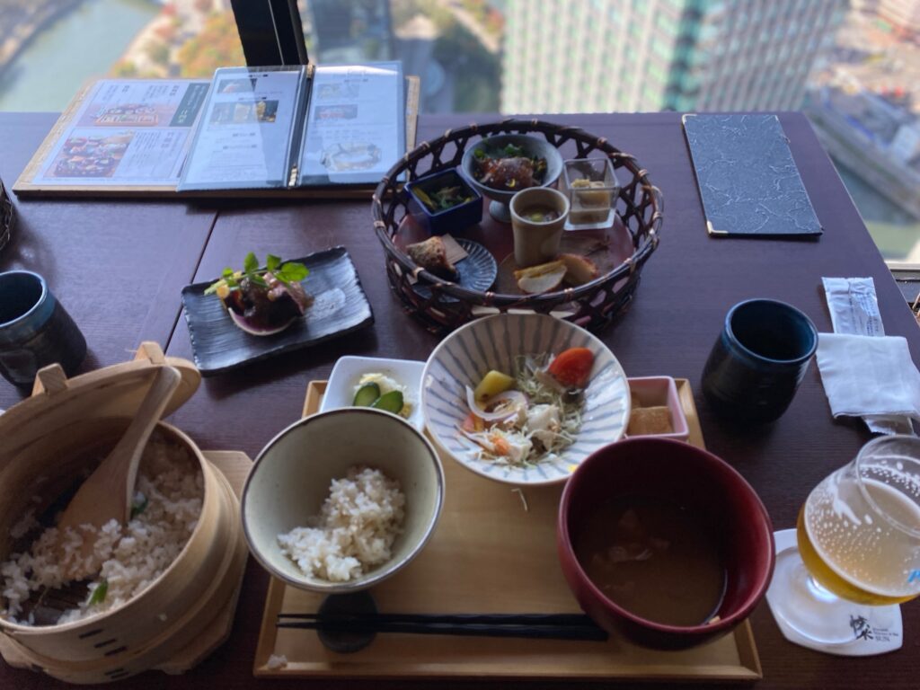 ダイナミックキッチン＆バー 燦OBPツインタワー店 竹籠膳(たけかごぜん)