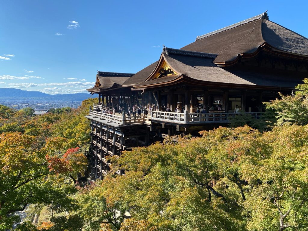 京都観光 清水寺 清水の舞台から飛び降りるで有名なところ