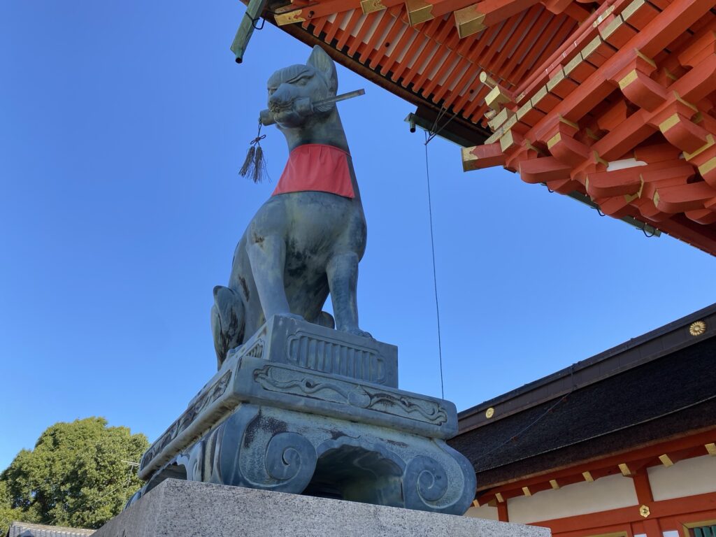 京都観光 伏見稲荷大社 狛犬 