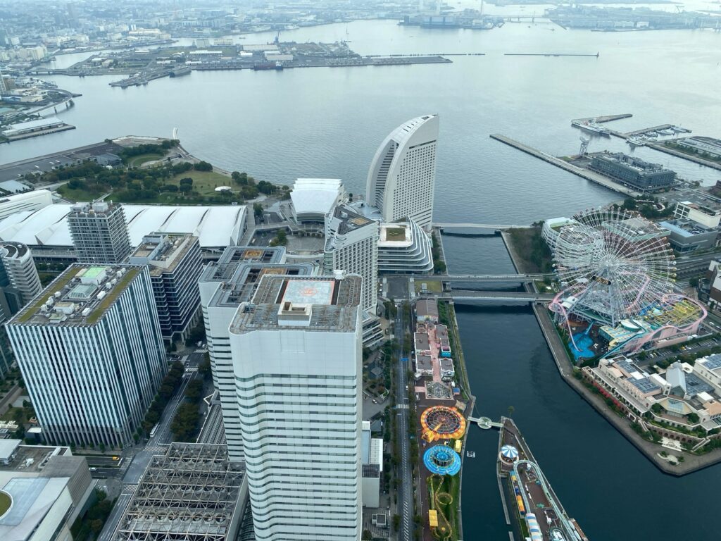 横浜ロイヤルパークホテルに宿泊した感想！朝食「シリウス」70F 会場からの眺め、景色