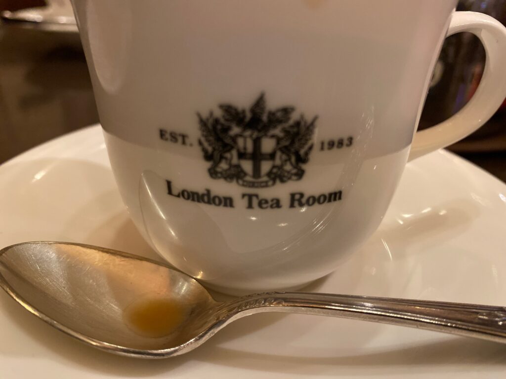 大阪 梅田 ロンドンティールーム コーヒー がら