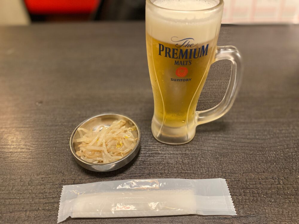 大阪 京橋 餃子のかっちゃん ビール プレモル