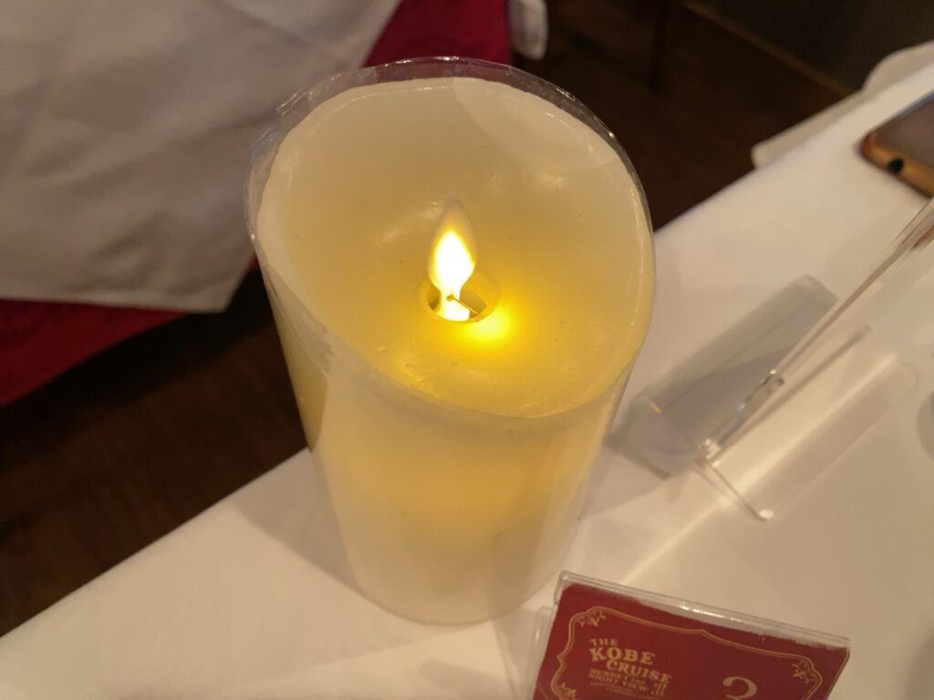 神戸クルーズディナーコンチェルトに乗ってきた！記念日おすすめの大人デート！テーブル ろうそく ダミー
