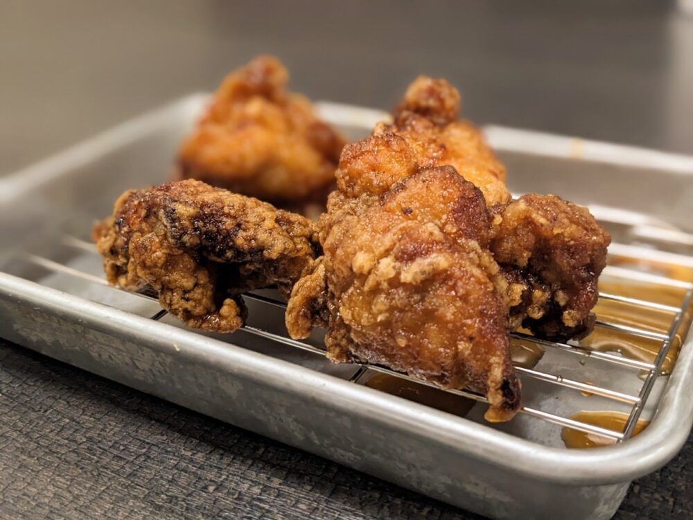 大阪 京橋 餃子のかっちゃん モモ肉唐揚げ