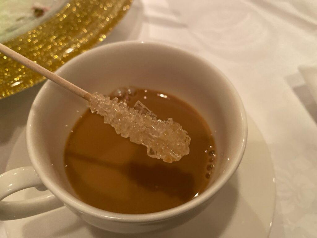 神戸クルーズディナーコンチェルトに乗ってきた！記念日おすすめの大人デート！コースメニュー コーヒー用 棒砂糖
