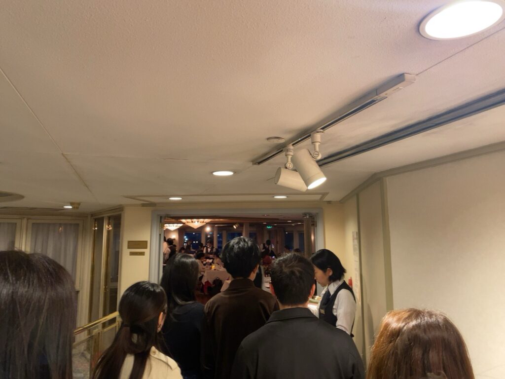 【初体験】神戸クルーズ コンチェルト ディナーへ行ってきた。服装はどうする？どんな人が乗っくる？