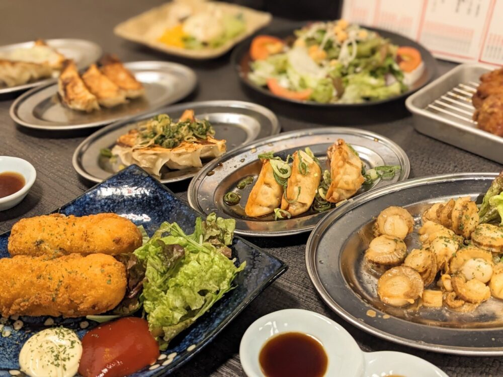 大阪 京橋 餃子のかっちゃん 注文したもの色々 料理