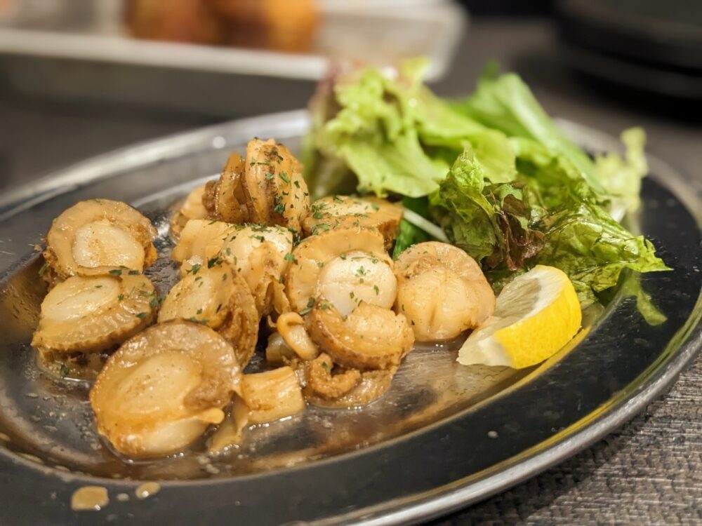 大阪 京橋 餃子のかっちゃん ベビーホタテバター