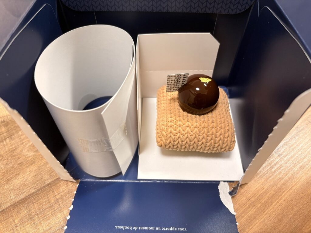 【極上】マサヒコオズミパリのザブトンモンブランが美味すぎたのでレビュー!甘い物好きは一回は食べてみて!