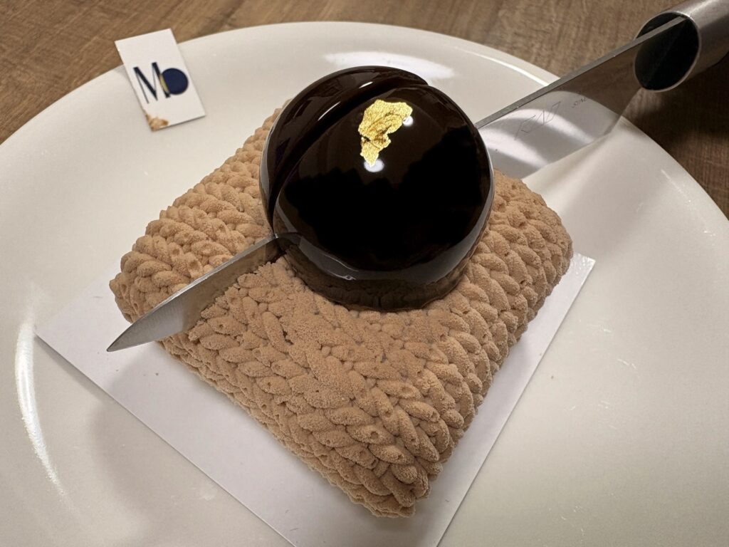 【極上】マサヒコオズミパリのザブトンモンブランが美味すぎたのでレビュー!甘い物好きは一回は食べてみて!