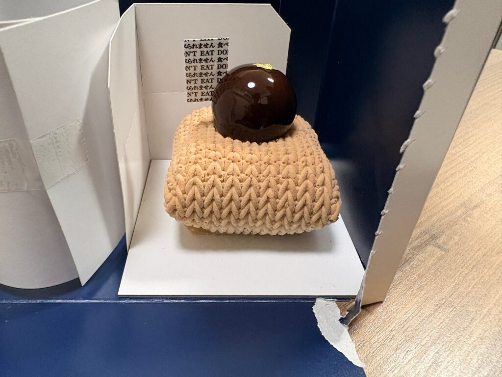【極上】マサヒコオズミパリのザブトンモンブランが美味すぎたのでレビュー!甘い物好きは一回は食べてみて!