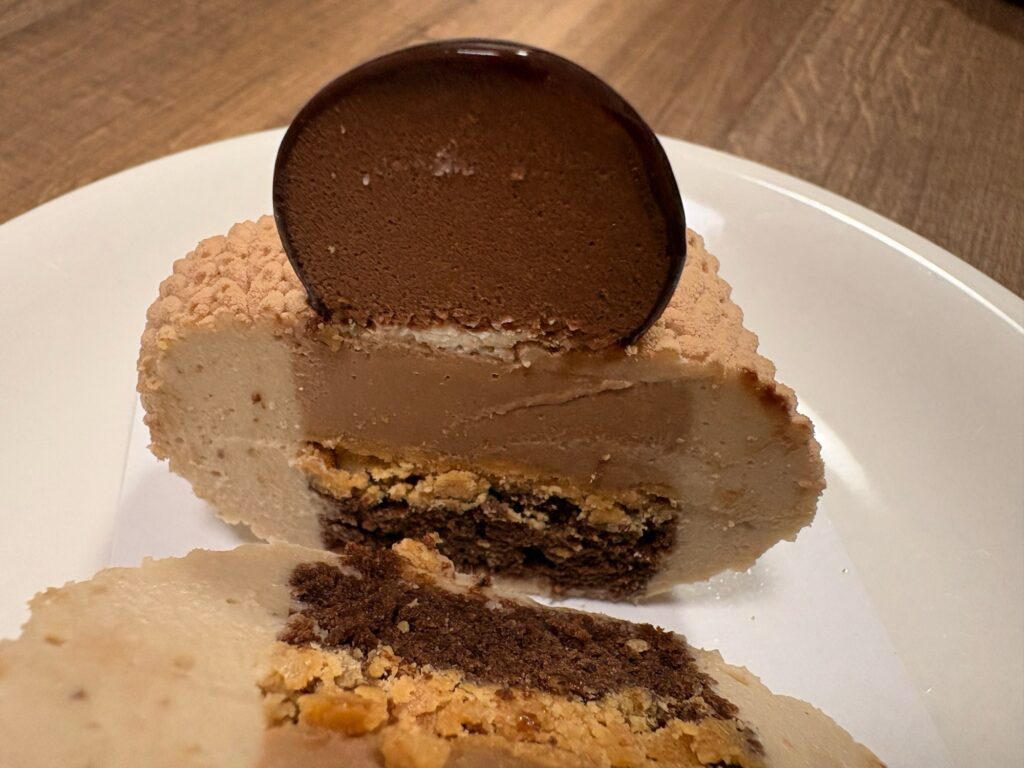 【極上】マサヒコオズミパリのザブトンモンブランが美味すぎたのでレビュー!甘い物好きは一回は食べてみて!