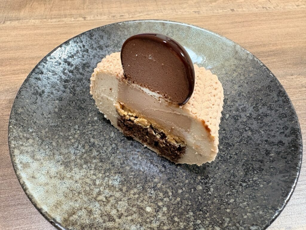 【極上】マサヒコオズミパリのザブトンモンブランが美味すぎたのでレビュー!甘い物好きは一回は食べてみて!